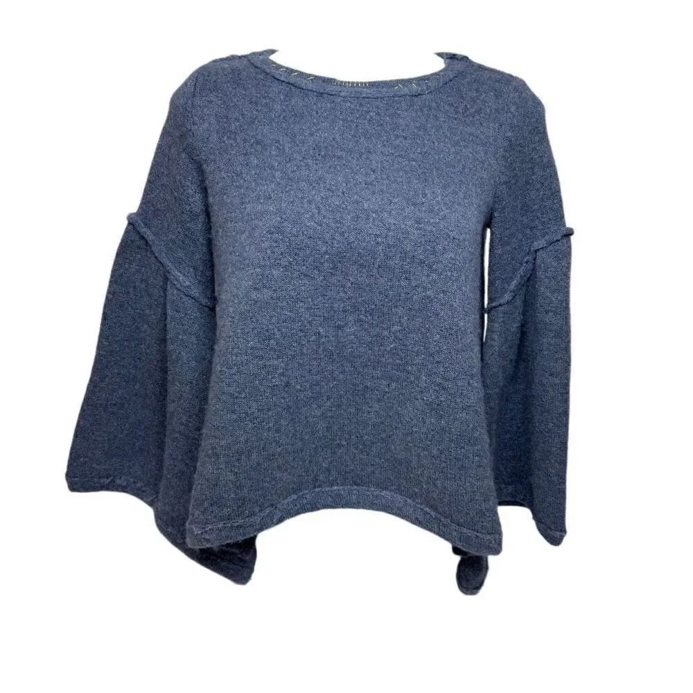 Sundance mountain retreat blue knit bell sleeve sweater size XS